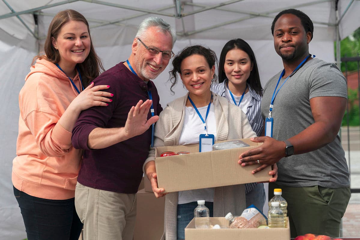 Stock image: Foodbank volunteers